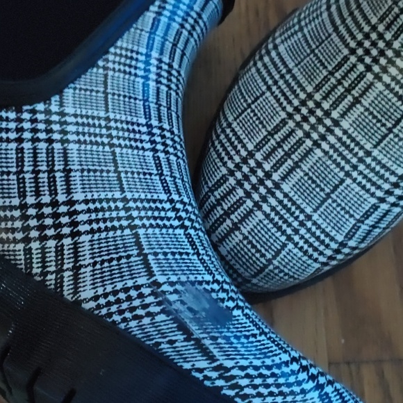 Jeffrey Campbell rain booties - Picture 4 of 4